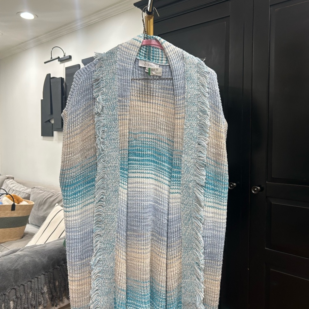 INTERMIX Woven Blue and Cream Throw